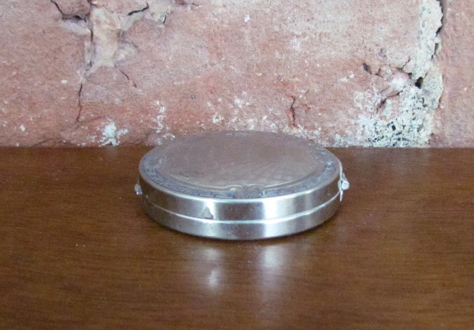 1916 Karess Woodworth Antique Silver Powder Compact