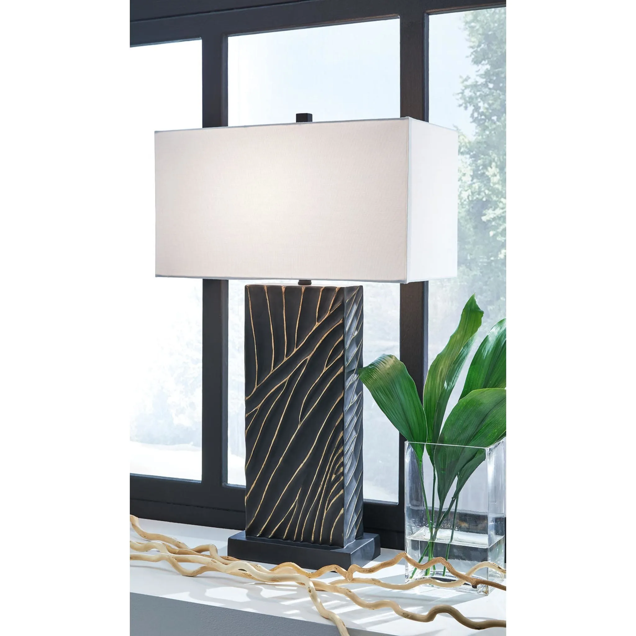 Bartlen Table Lamp (Single)