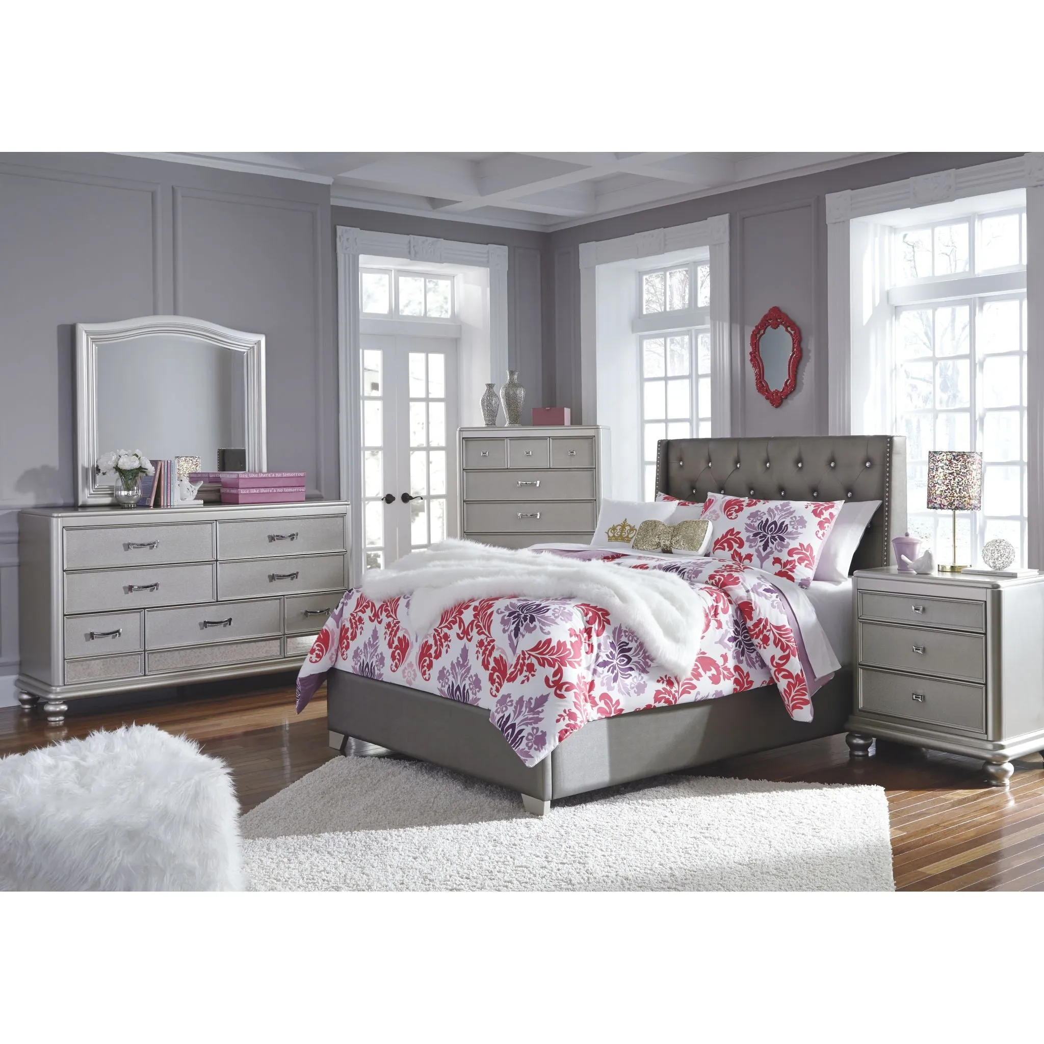 Coralayne 3 Piece Full Bed