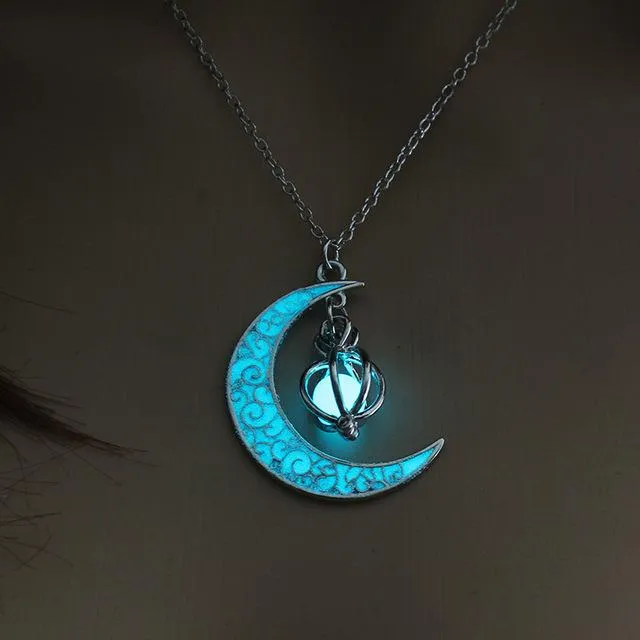 Glow In the Dark Crescent Moon Luminous Stone Beads Pendant Necklace