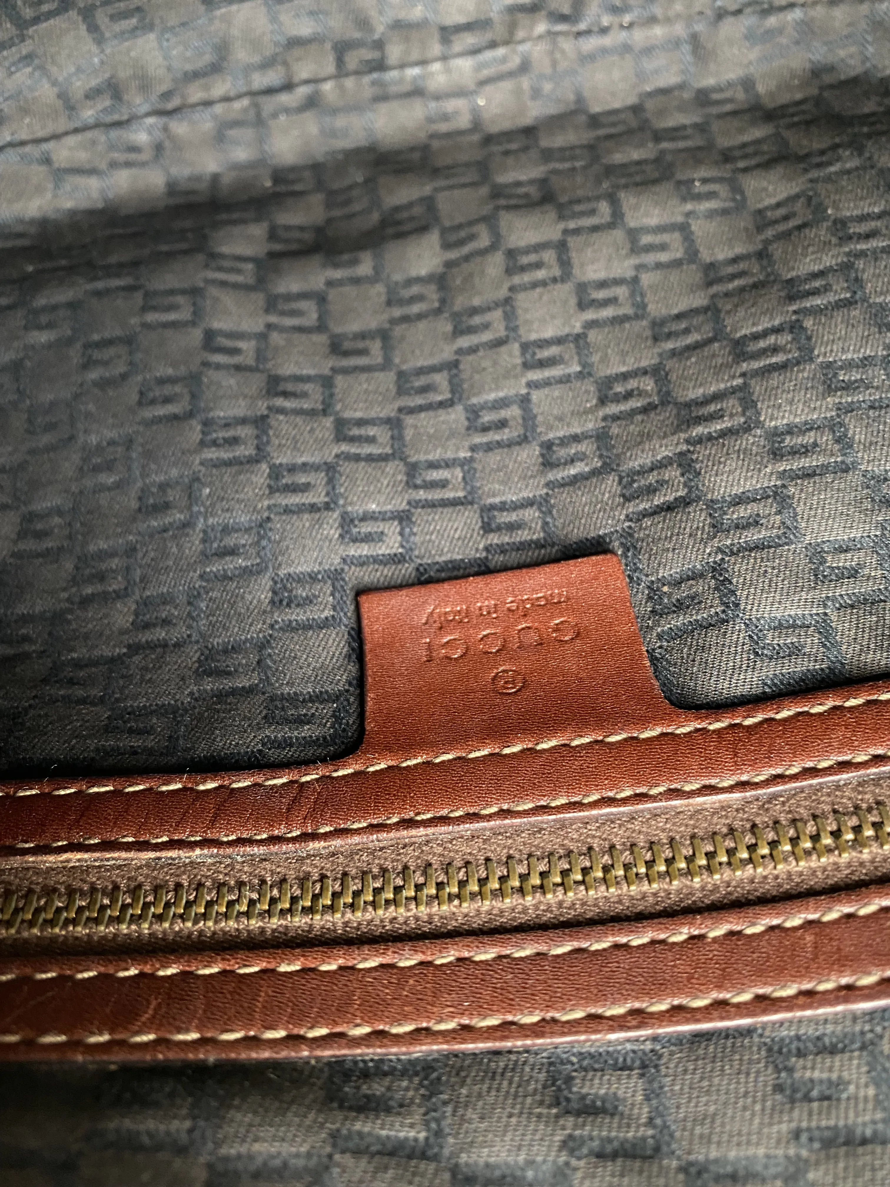 Gucci Burgundy Vintage Hobo Bag