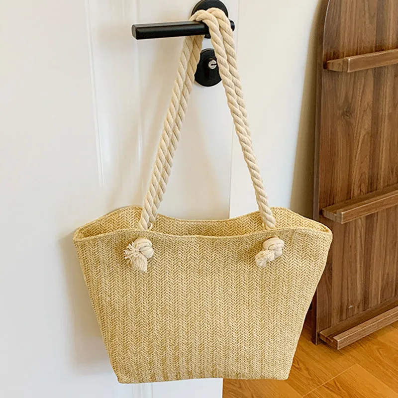 Lily Straw Shoulder Bag