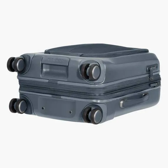 Ricardo Beverly Hills Cupertino Carry-On Spinner Luggage w/Built-In USB Charging Capability