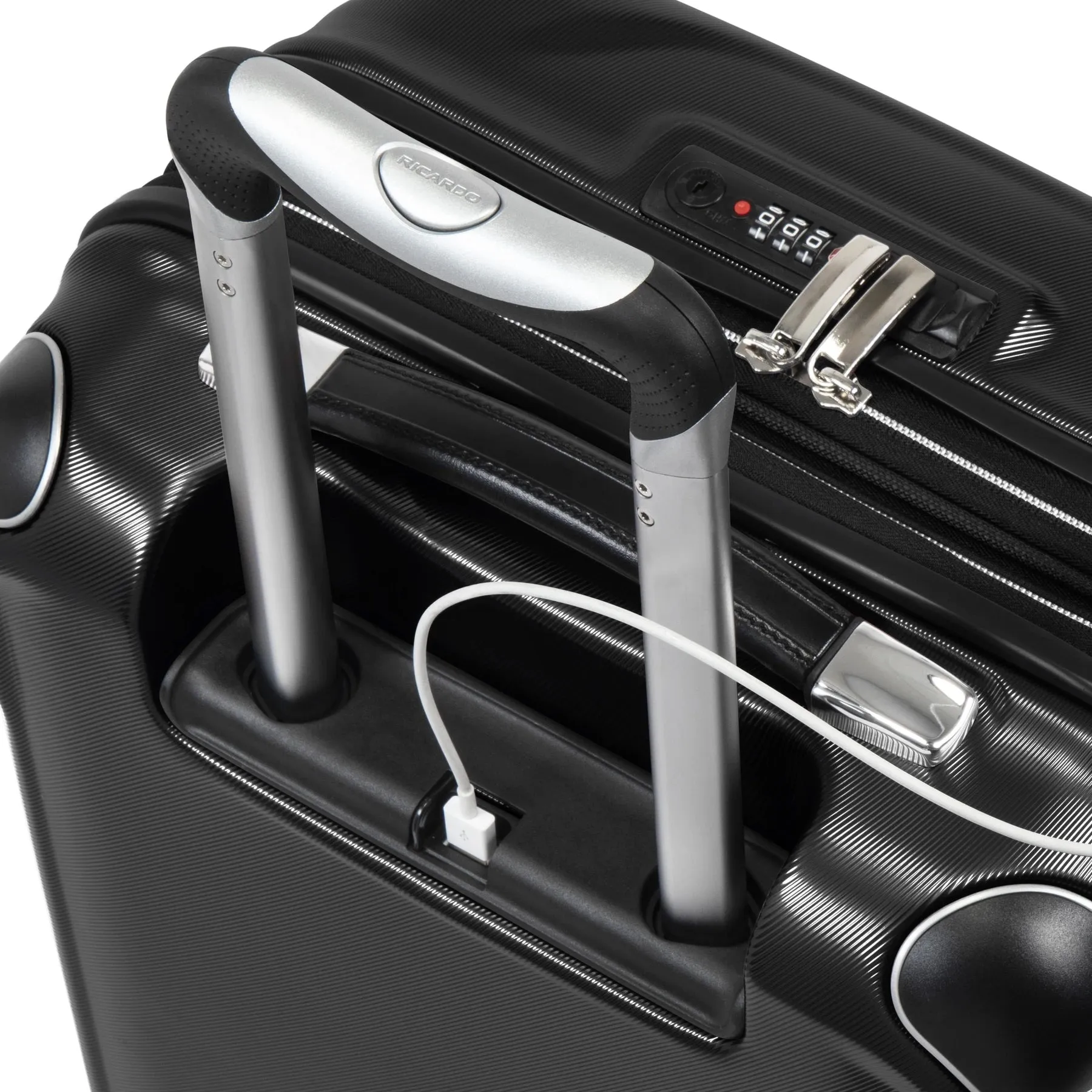 Ricardo Rodeo Drive 21" Carry-On Spinner Luggage