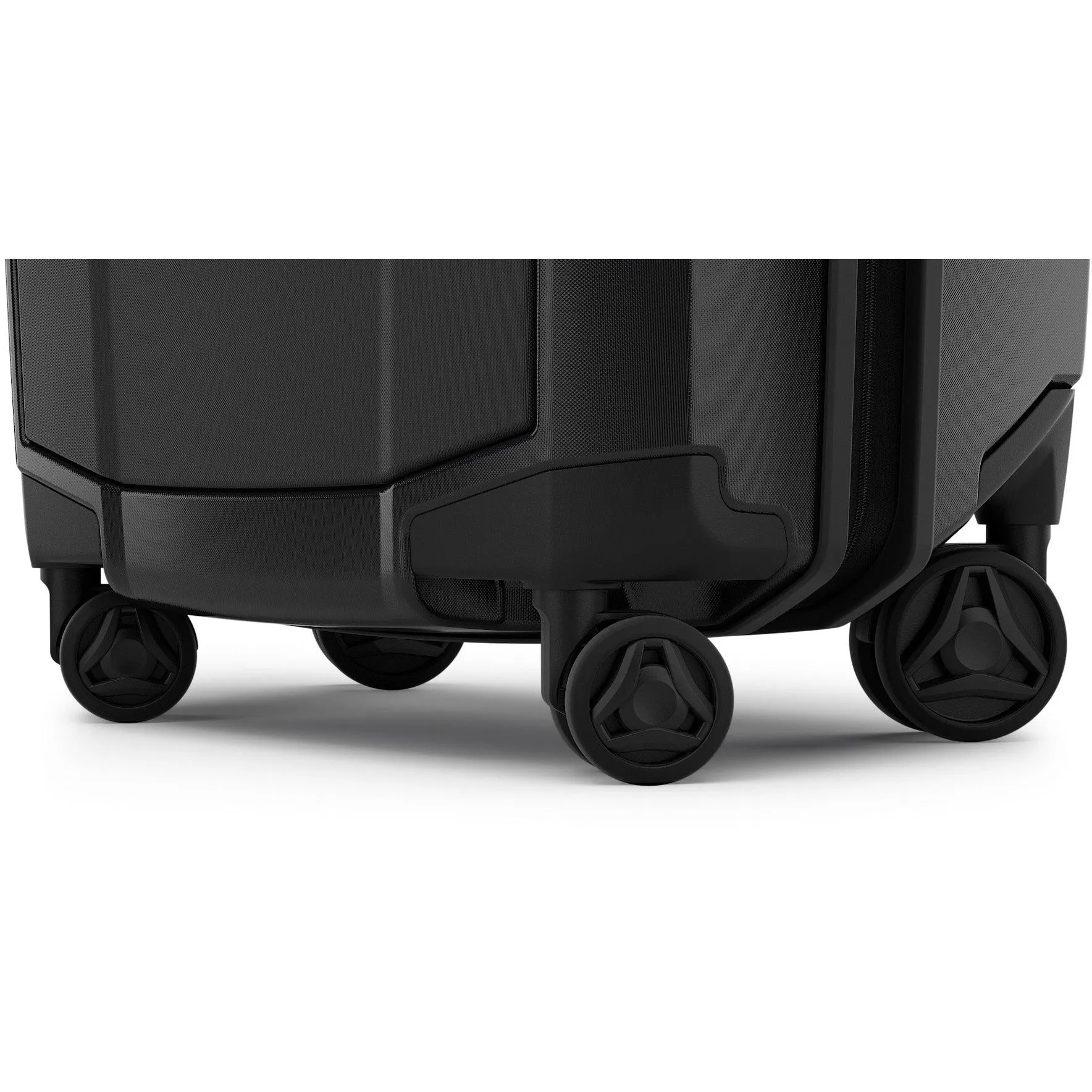 Thule | Revolve Carry On Spinner