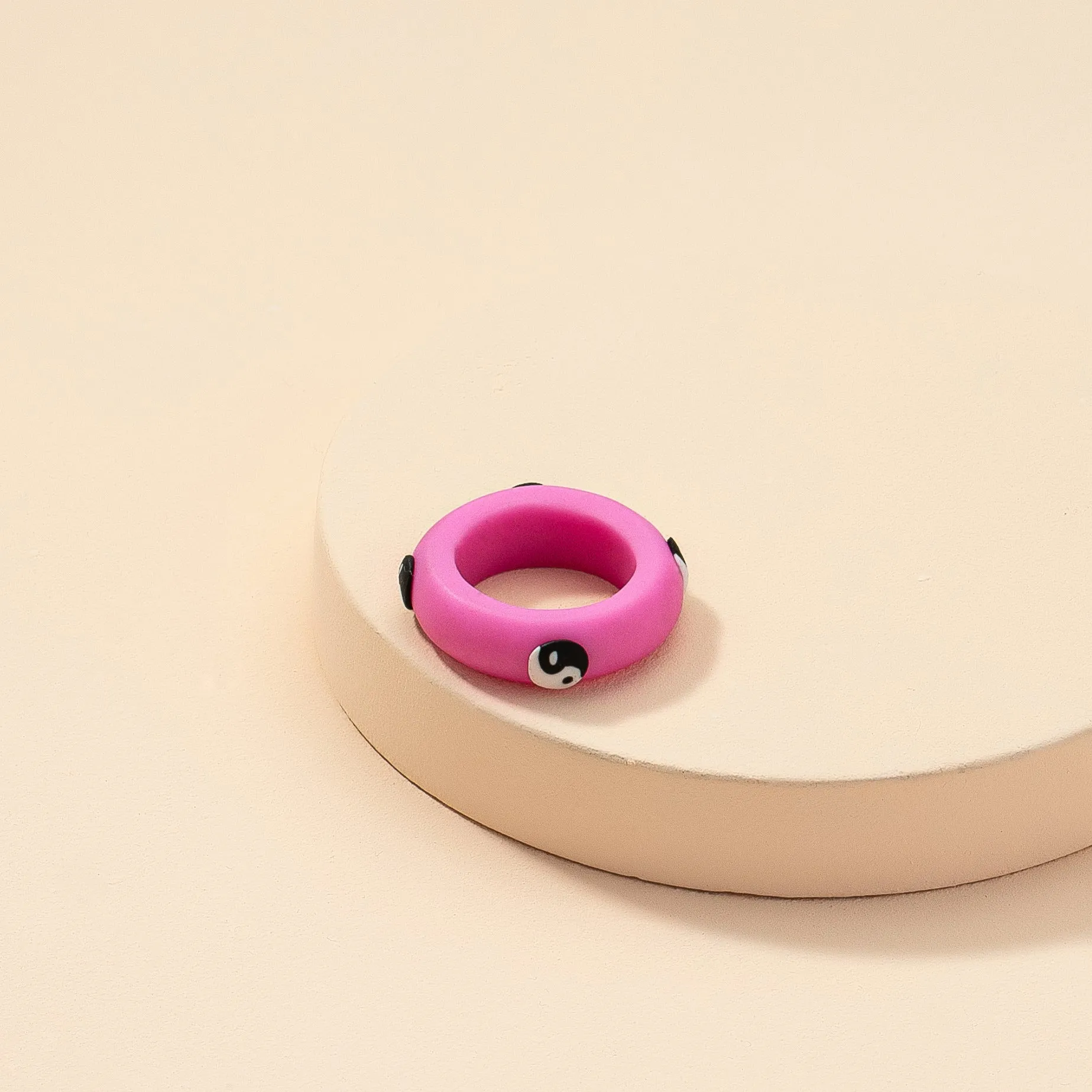 Vienna Verve Soft Pottery Ring: European and American Jewelry Statement Piece
